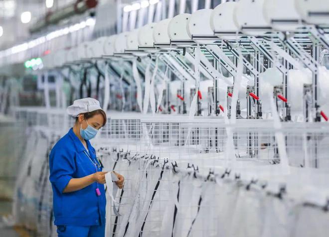 成本3毛錢，年銷19億 18億拉鏈帝國的幕后故事